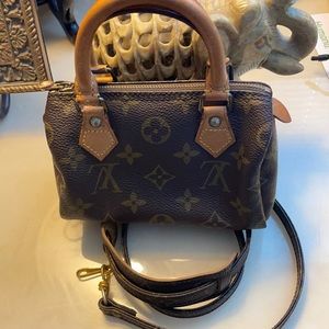 Louis Vuitton nano speedy